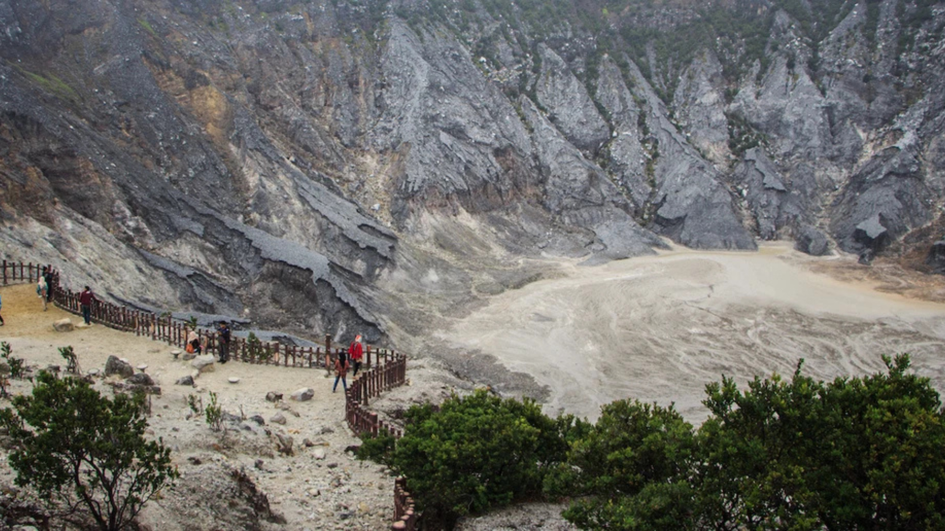 Tangkuban Perahu